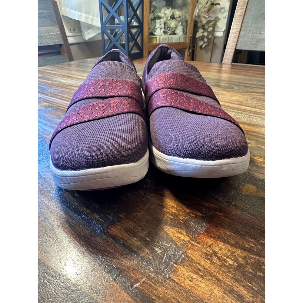 Clarks Cloudsteppers Women's 10 Purple Leopard Knit Slip On Sneakers - Picture 4 of 10